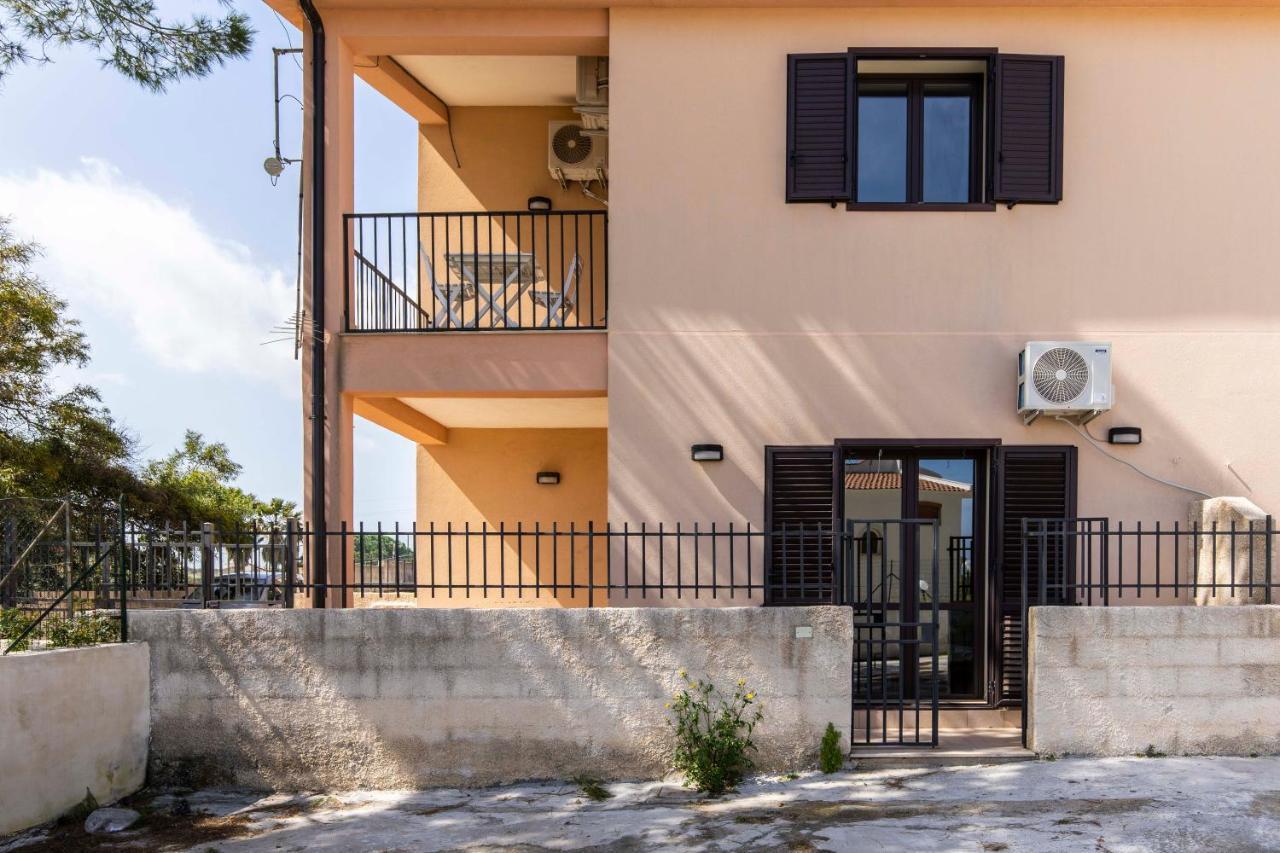 Villa Vista Mare ~Villa Dafne~ Lido di Noto Eksteriør billede
